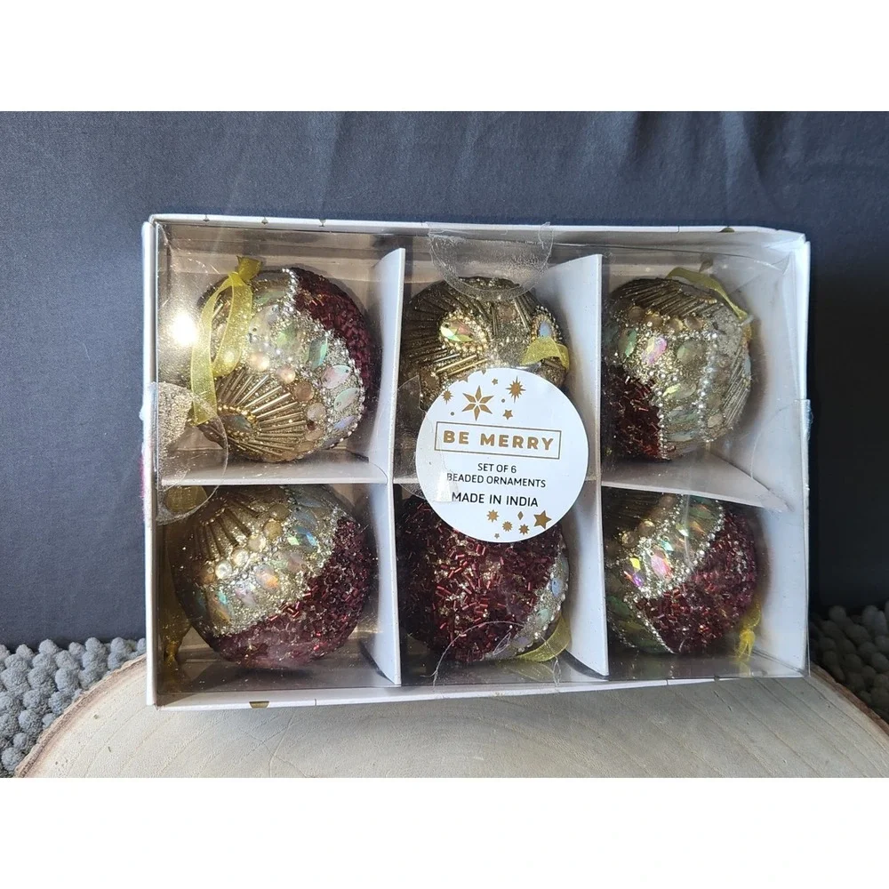 BE MERRY Set of 6 Beaded Ornaments Handcrafted in India Gold/Red~NEW IN BOX